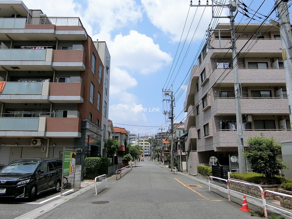 ミオカステーロ成増　前面道路